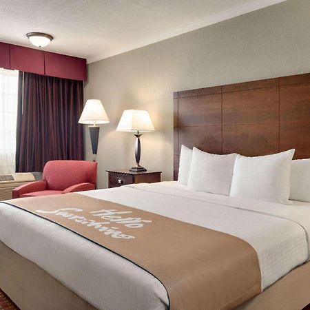 Days Inn By Wyndham Whitmore Lake Exterior foto
