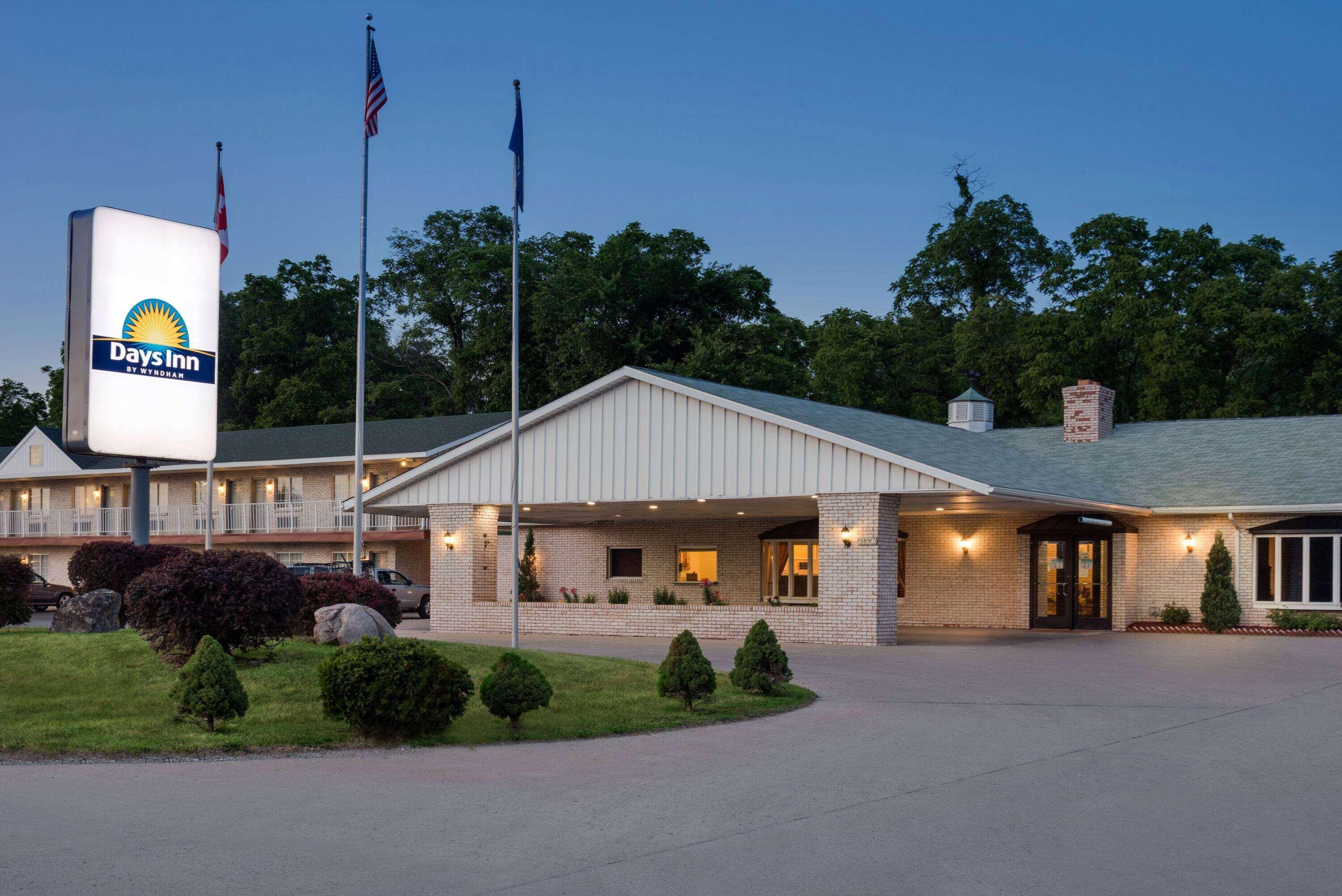 Days Inn By Wyndham Whitmore Lake Ann Arbor Brighton Exterior foto