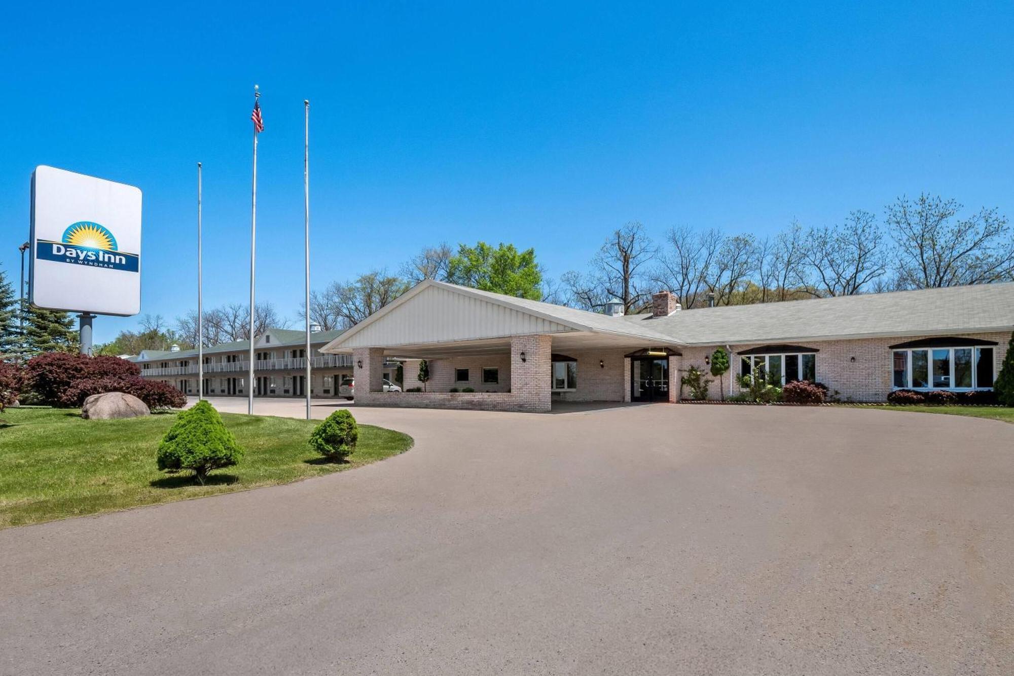 Days Inn By Wyndham Whitmore Lake Ann Arbor Brighton Exterior foto