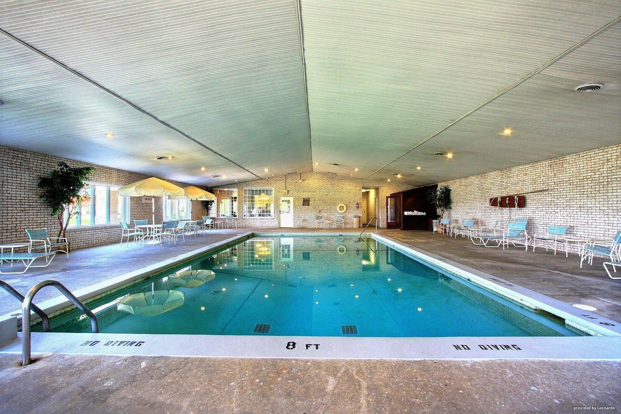 Days Inn By Wyndham Whitmore Lake Ann Arbor Brighton Exterior foto